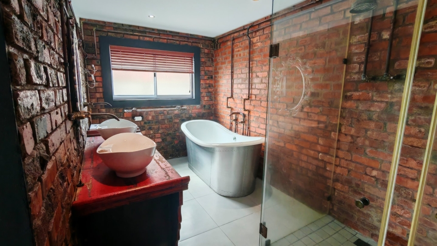 3 Bedroom Property for Sale in Reebok Western Cape